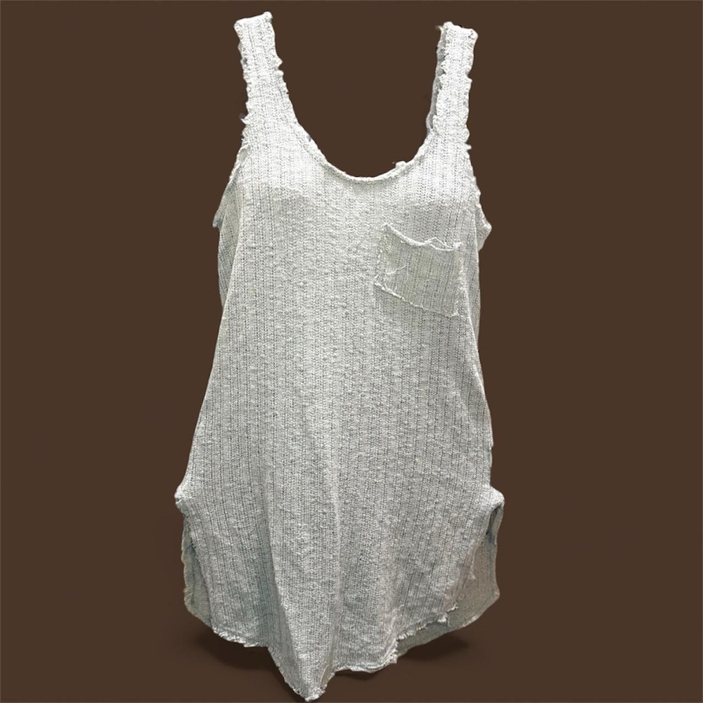 Women's Gray grunge tank Top.